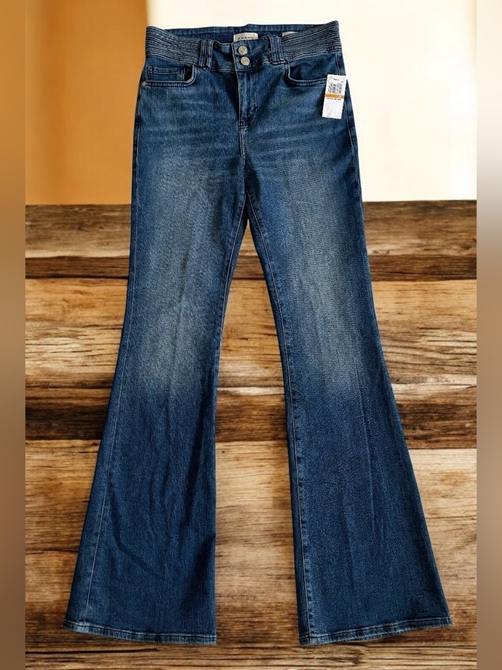 🆕 FRAME Le High Flare Triplebinding Jeans